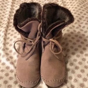 TOMS Moccasins